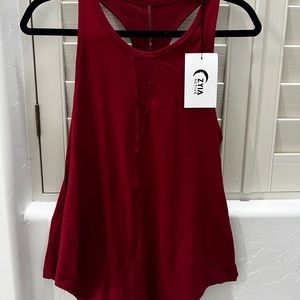 ZYIA cranberry effortless tank - Large